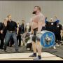 Eddie Hall breekt het wereldrecord deadliften (462 kg) en kijk @schwarzenegger eens enthousiast langs de zijlijn staan. #love #sports #deadlift