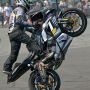 【オートジャンボリー2015】ウィリーしたまま回りまーす
