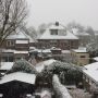 Witte wereld in Hengelo en het sneeuwt nog steeds. #sneeuw