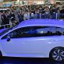 【東京モーターショー2013】レガシィに変わる新型ワゴン「LEVORG」を猛烈プッシュのスバルブース これまた尋常じゃない混みっぷりですた...(;´Д｀)