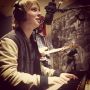 Al vrolijk op de soundcheck: @tompeterodell Jajajajaaaaa... genieten op een regenachtige dinsdag! Hij gaat zometeen LIVE!