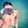 Selfie in the lake! Met de zon in je bakkes, dan krijg je dit dus! #meer #italy #zwemmen #verkoeling #wetlook #selfie #blauw #blue #vakantie #bikinitijd #roadtrip #italie