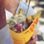 Biergarten frietje met Freek's versie van een patatje oorlog 🍟🇨🇼
#makelovenotwar #fries #specialsauce