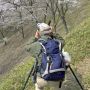 【妙義山さくらの里】狭い遊歩道に三脚を立て通行を妨害する通せんぼジジイ これだからカメヲタは...