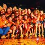 Hoezo niet lachen met #zilver Deze meiden kunnen niet alleen hockeyen maar ook een feessie bouwen #LachenDansenZingen #HHH #heinekenbier #rio2016 #hockey🎉🍻🎊🍾👊😜
