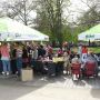Druk in Prins Bernhardplantsoen in Hengelo. #koninginnedag