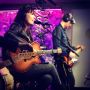 Astrid is nog steeds uit de kunst! Ze gaan zo LIVE knallen: @JOINTHECAVALRY 