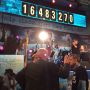 De socialmedia-desk staat toevallig meteen voor het podium. Heel prima. ;) #giro555 (cc @luuk)