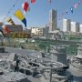 【FleetWeek 横浜艦艇公開】艦首はお決まりの立入禁止エリア 遠くには横浜市外のランドマークタワー等のビル群が見えます