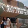 【北宇都宮駐屯地開設42周年記念行事】UH-60JA 実際に乗り込む事も出来ました 燃料タンクには42周年記念のマーキングががが