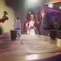 Een statafel op de Speelplaats? Volgens mij gaat @Krystlmusic zo een feestje bouwen! #3FM