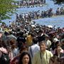 【ひたち海浜公園2017】丘に向かう人と帰る人で早くもカオスな様相を呈する公園内 ﾅﾆｺﾚ(　ﾟдﾟ)ﾎﾟｶｰﾝ 