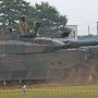 【武器学校・土浦駐屯地開設63周年記念行事】回る～ 回る～ その場で回る～