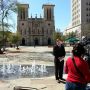 KENS5 doet voor een kerk in San Antonio verslag ivm nieuwe paus. #witterook