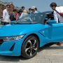 【LEVOLANT CARS MEET 2015】発売されたばかりとあって注目度抜群のS660 実際に乗り込む事も出来ました