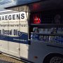Na gisteren de vrachtwagen laden voor @renswoudehorsetrails, en natuurlijk gaan de producten van m'n nieuwe sponsoren mee! #BavariaRadler0.0% #aandeelinelkaar #RuitersInOranje 🍻