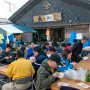 【第20回大洗あんこう祭り】 商店街の魚忠商店さんは看板をガルパン劇中と同じ「魚剣」にｗｗｗｗｗ もうやだこの街ｗｗｗｗｗ 