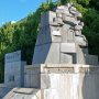 【YOKOSUKA軍港めぐり】戦艦のブリッジみたいな碑もあるぞｗｗｗ