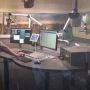 Nieuwe radiostudio in gebruik. (foto door glazen ruit) #rtvoost