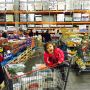 Even langs de Costco. 