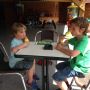 K en T. Op de camping. 