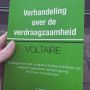 In de categorie #naregebeurtenissendieooknogtotietsgoedsleiden - Sinds láng, een boek(je) van #Voltaire vertaald.