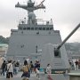 【FleetWeek 横須賀艦艇公開】127mm砲を備える前部デッキ 日本の艦艇以上にのっぺりとしたデザインだな