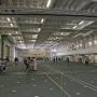 【よこすかYYのりものフェスタ2015】全長248m、全幅38mの船だけあって艦内は広大であるｗ 通常はここに艦載ヘリが格納されているらしい