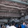 【横浜開港祭 護衛艦たかなみ一般公開】後部格納庫 普段は艦載ヘリが収められているようです 今日はグッズとかの販売してたｗ 