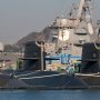 【YOKOSUKA軍港めぐり】まずは潜水艦群の脇を通過していきます