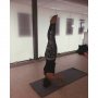 Yeah🤘🏼#namaste #yoga #standingonmyhead Thanks to @jomaradekker 🙏🏼#worldofyogapilates #strenght #training #functional