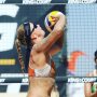 First week of having sand everywhere ✅ Just wish it would stay out of my bed 😅 Feels so good to be back in the sand with @sannekeizer working towards our goals! *
First tournament will be the World Tour in the Hague from 2-6 of January. Luckily it will be indoor otherwise it would be 🥶 What is your opinion about indoor beach volleyball? I prefer the 🏝 
#keizermeppelink #backinthesand #teamevi #delabeachopen #voorelkaar #obrigado #dusseldorpmini #jetconsult