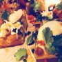 Sabich is een van de populiairsre streetfood gerechten uit Tel Aviv. Normaal gesproken zit het in pitabroodje (zoals wij shoarma met knoflooksaus eten), maar niet bij Neni. Bij Neni gaat alles net even anders. Dus is de sabich “open faced” en zit die op een focaccia. De kerrie droop ervan af (mijn vingers ruiken er nog naar) en daarbij zie je de traditionele ingrediënten als ei, aubergine en verse kruiden. Een aanrader, net als heel Neni dat is, veel vega, veel uitgesproken smaken en niet te veel dipjes. 
#debuikvanamsterdam #neniamsterdam #amsterdamzuid #foodtips #telaviv