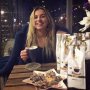 ❄️Oh Baby it’s cold outside🎶 
lk warm me het liefste op met de koffie van Blushing! 
Nu wil ik jullie ook wat warmte geven, daarom krijg je 15% korting op de webshop met mijn mijn code: SENSIBLUSH 🙌☕️ @blushingholland  #blushingcoffee #coffee #blushing @gordonheuckeroth
