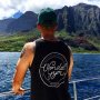 Marcel en zijn Vondelgymshirt gaan de wereld over, deze keer in Na’Pali coast Kauai, Hawaii! 🏝 @marcelvandevis