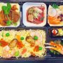 Van de nood een deugd maken en vooral hard blijven werken. Yama en Yuki verbouwen hun kleine eethuis aan de Eendrachtssingel, maar zitten niet stil. Deze “culinary box” is 4 dagen per week te bestellen en dat hebben wij vandaag gedaan. De box smaakt nog beter dan die eruit ziet, uiteraard is de sashimi geweldig. Ook de aubergine (rechts midden) en de krabbenpoot met salade van zeewier, komkommer en yuzu waren briljant. De tonkatsu (linksboven) veranderde bijna in een Duitse schnitzel door de begeleidende kartoffel salat. 
Yama gaat begin juni weer open met een zeven gangen chef’s menu (omakase) met maar een grote counter om aan te zitten en (nog) minder couverts. De nieuwe website is al live, dus ik zou snel reserveren. Tip: maak zelf ook in mei van de nood een deugd en bestel deze box. Bij het afhalen kun je dan meteen even zien hoe de verbouwing vordert. 
#debuikvanrotterdam #jcyama #japanesecuisine #eendrachtssingel
