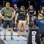 Morgen is het zover.
Onze atleten pakken de eerste WOD van de Games. Speciaal voor deze wedstrijd is een barbell (2,5 keer zo lang als een gewone) ontwikkeld die ze tijdens het eerste event als team gaan deadliften. Op de foto zien we ze met z’n tweeën, maar nu zullen zij zich er met het viertal aan wagen.
Houd vooral onze stories in de gaten voor filmpjes van het team en nieuws over live streams vanuit de gym. 💪 Let the Games begin! #teampuntuit -
📸: @barbellphotography