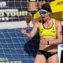 Yes it is gameday! We start our tournament in Ostrava at 10:40 against 🇨🇭 Let’s go @sannekeizer 😁👊 #keizermeppelink #teamevi #dusseldorpmini #voorelkaar #ostravabeachopen