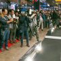 【東京オートサロン2020】オートサロンの闇その３ お姉ちゃんを撮る為に通路を通せんぼするジジイの集団 マジ自重しろこのカス共！ m9(ﾟдﾟ)っ