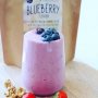 Niets is lekkerder om de dag mee te beginnen dan met een smoothie bowl die bomvol zit met vers fruit. Met een paar ingrediënten zet je een heerlijk ontbijtje op tafel. Enjoy! @ekopura 🍓🌱 Ingrediënten
– Biologische kokos yoghurt
– Verse aardbeien
– Verse blueberries
– Granola
– 1 scoop Ekopura Vegan blueberry

Hoe maak je het? Mix alle ingrediënten in de blender en blend tot je een egale shake hebt. Giet het in een glas, doe er nog wat blueberries bovenop en genieten maar.