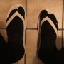 When the floor is too cold but without socks is also too cold #improvise #cold #socks