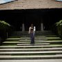 Mag ik terug naar het mooiste paradijs op aarde? @mayaubud Wel graag samen met @melchiorskingdom anders is het ook maar ongezellig! #zon #longdress #summer #holiday #bali #resort #entrance #stairs #summervibe #ubud #hippiechic #toms